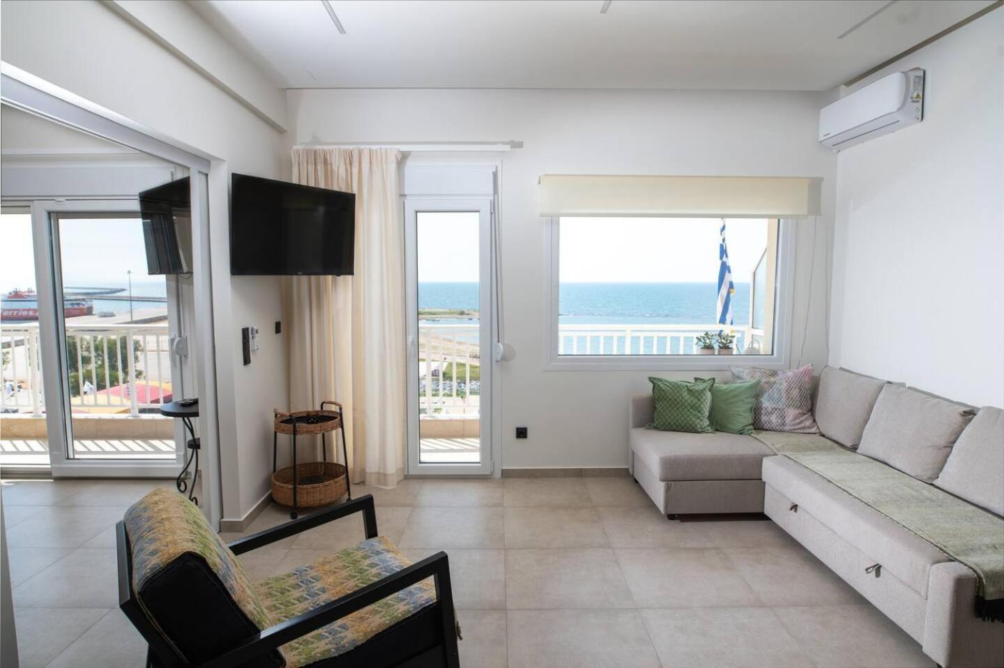 Lighthouse Apartments อเล็กซานโดรโพลิส ภายนอก รูปภาพ