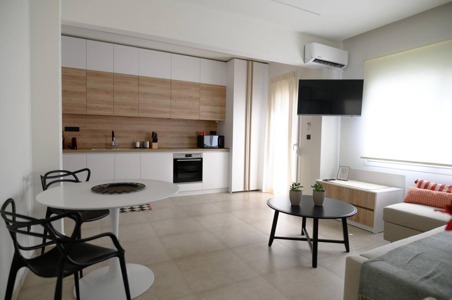 Lighthouse Apartments อเล็กซานโดรโพลิส ภายนอก รูปภาพ