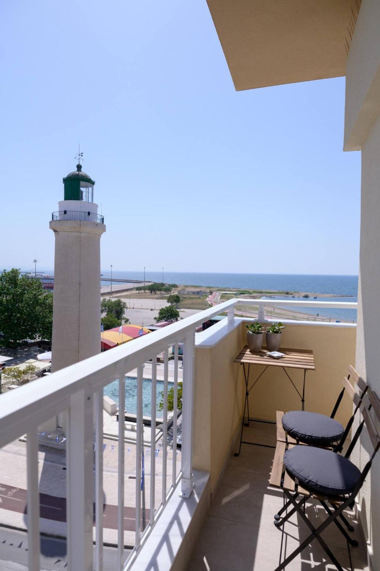 Lighthouse Apartments อเล็กซานโดรโพลิส ภายนอก รูปภาพ